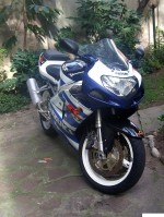 Suzuki GSX-R 750